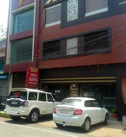 Hotel Surya Continental Lucknow Zewnętrze zdjęcie